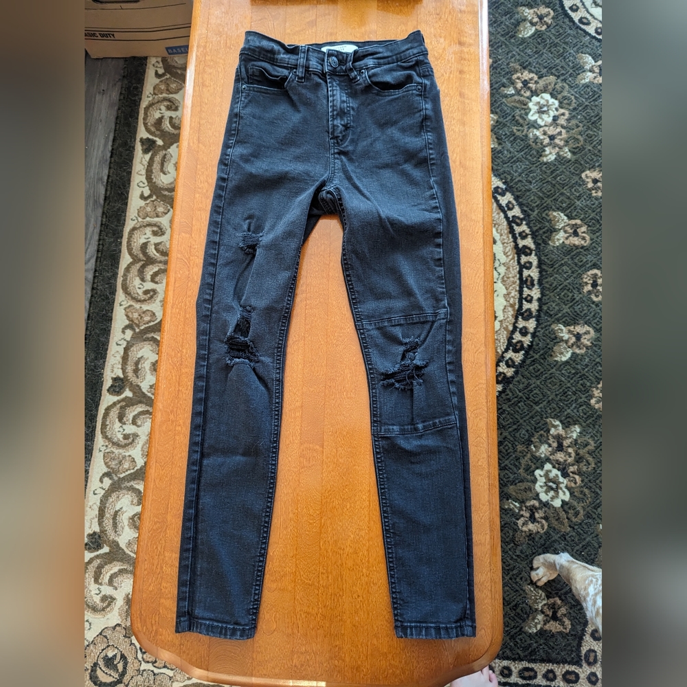 Black Ripped Skinny Jeans size 26